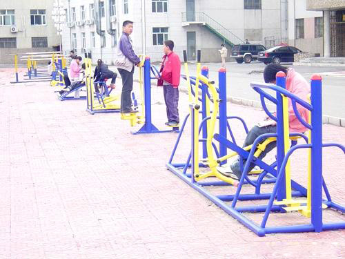 李建军：健身器材背后的智慧与汗水